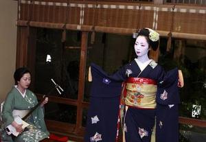 kyoyuga-maiko2.JPGのサムネール画像